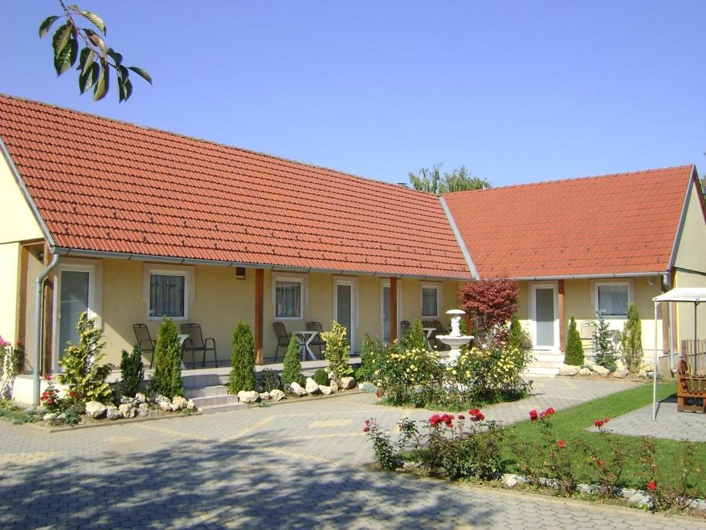 Tuende Apartman Bük Exteriér fotografie